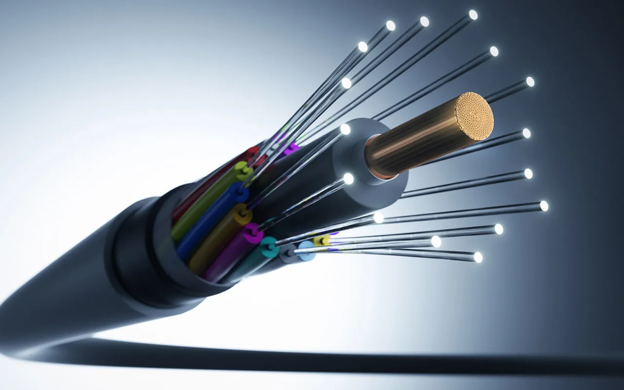 Tech: come è fatta e come funziona la fibra ottica - Unidata