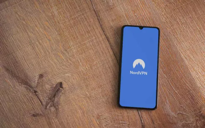 Come usare NordVPN su Android e iPhone - Guida completa