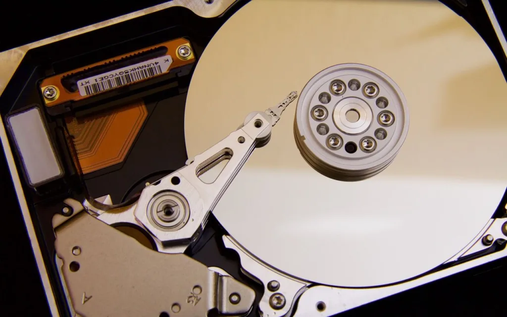 Come funziona un Hard Disk - Guida completa